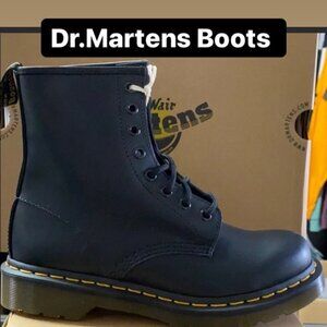 Dr Martens 1460 W smooth leather lace up 🥾